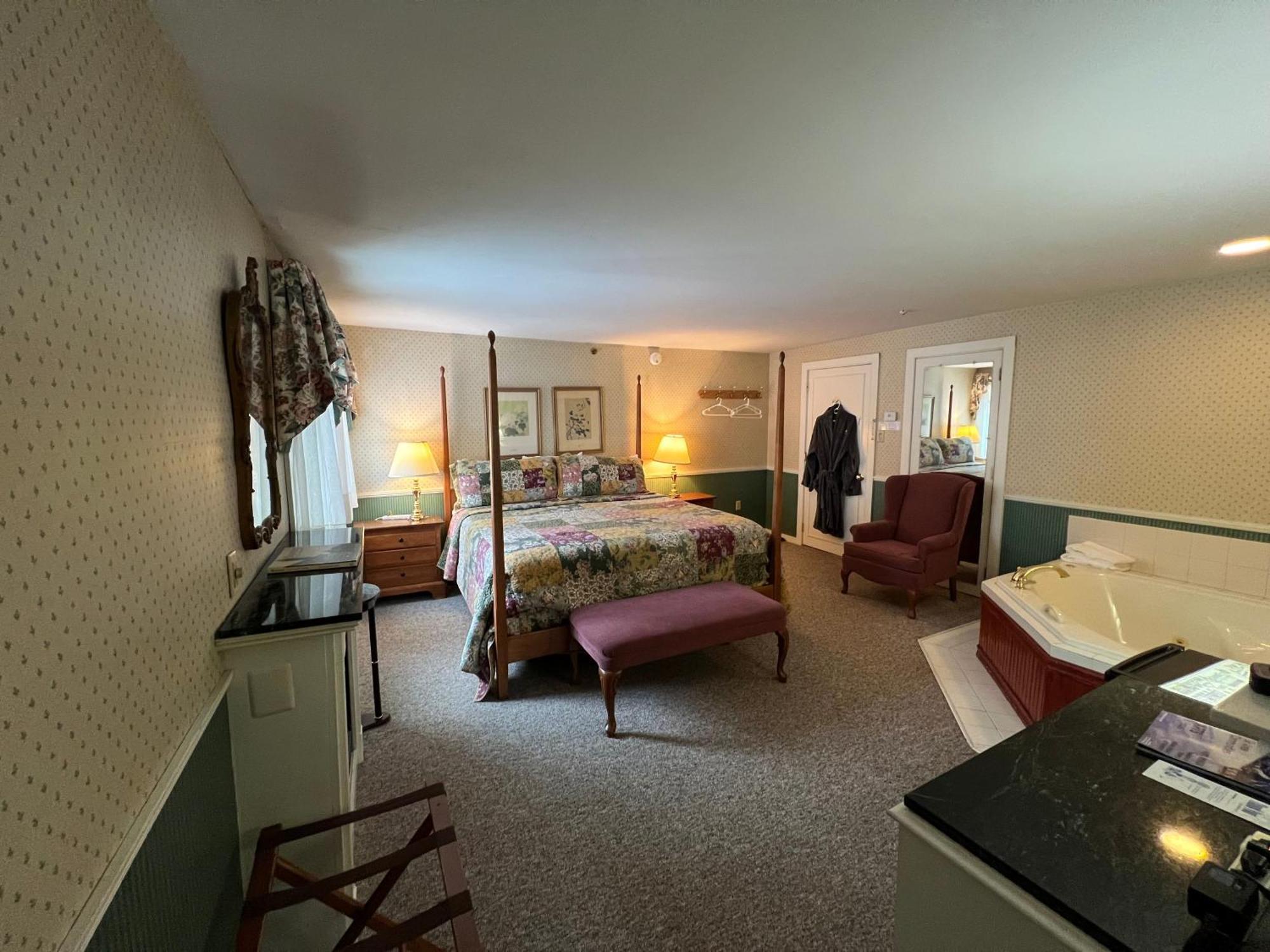 Echo Lake Inn (Adults Only) Plymouth Экстерьер фото