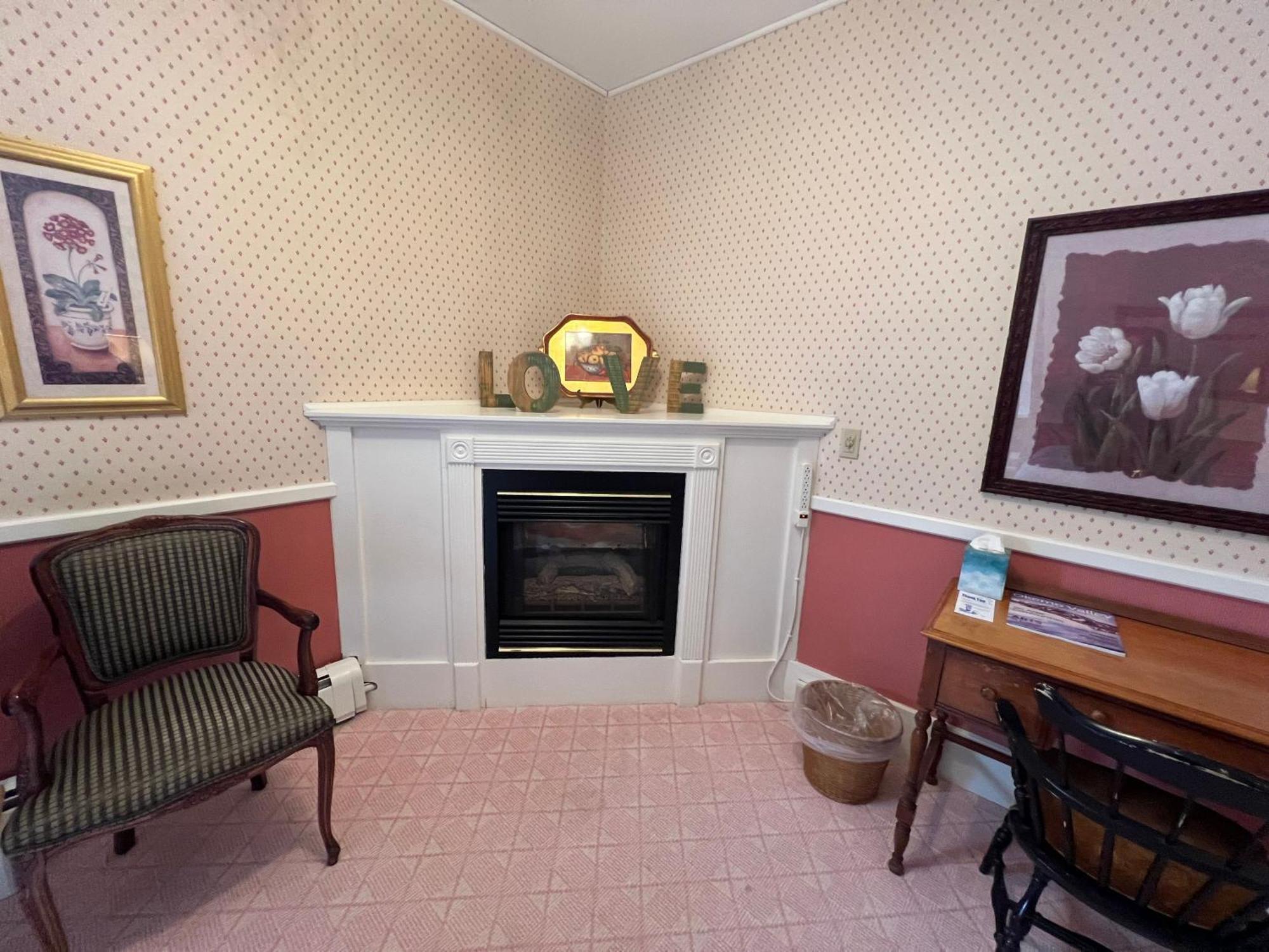 Echo Lake Inn (Adults Only) Plymouth Экстерьер фото